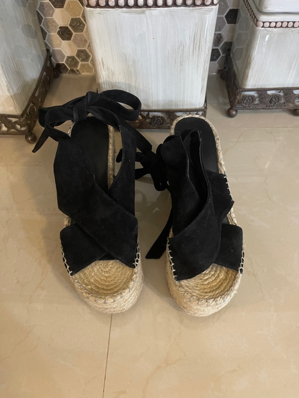 Marc Fisher Andira Platform espadrilles 
Wedge Sandals size 6M